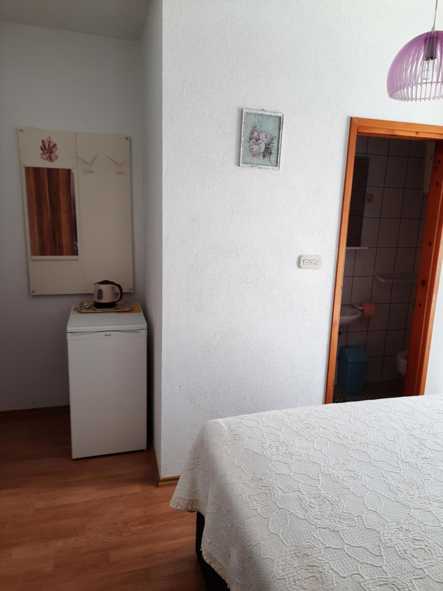 Apartments Marjanovic Bol Zimmer foto